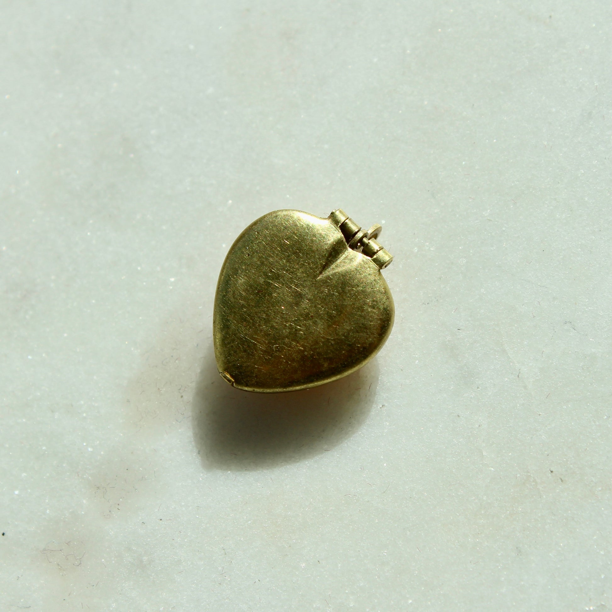 Vintage Small Pink Cameo Heart Locket - Mini Vintage Brass Heart Locket Charm - Brass Locket
