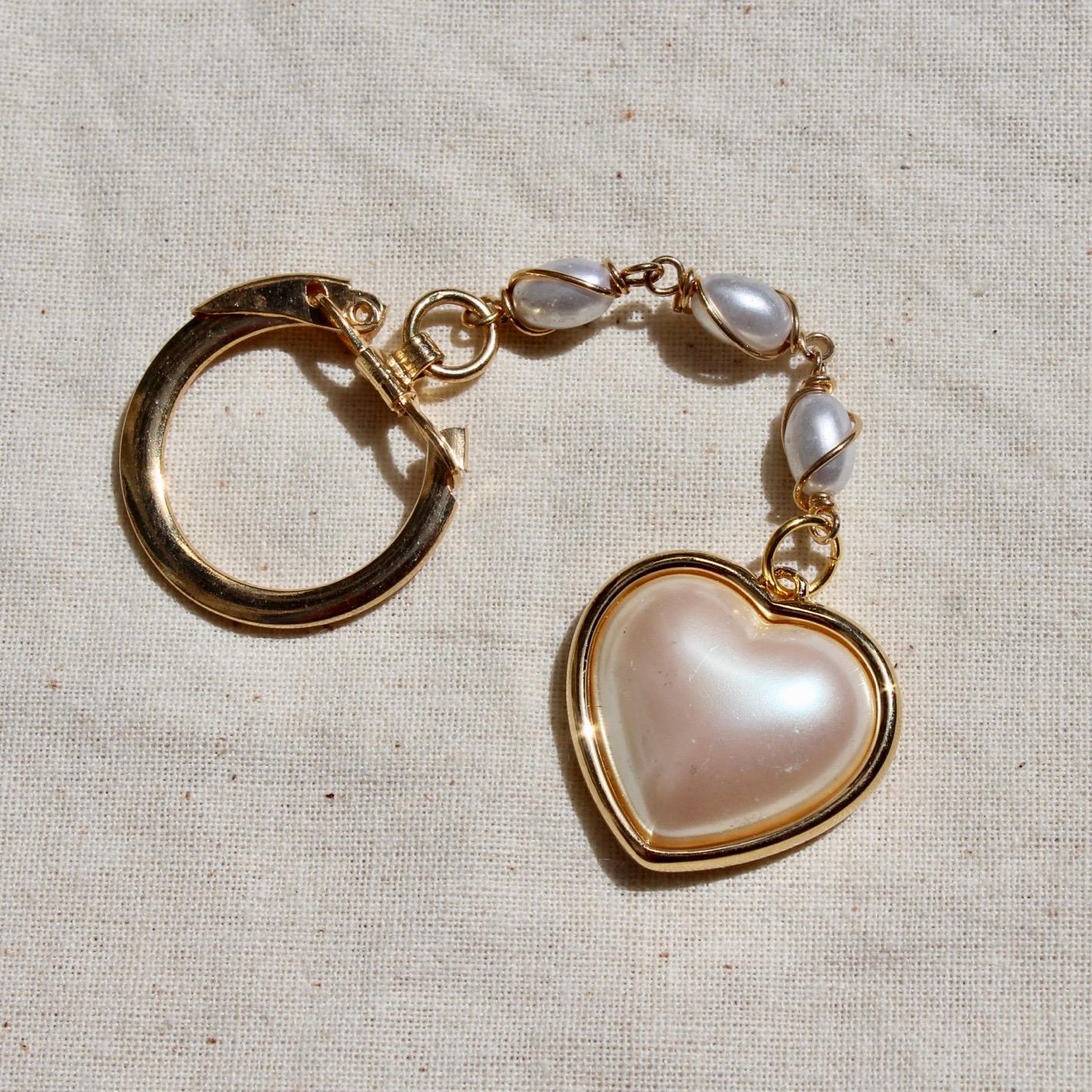 Vintage Pearl Heart Keychain - Vintage Pearl Keychain with Puffed Heard Charm