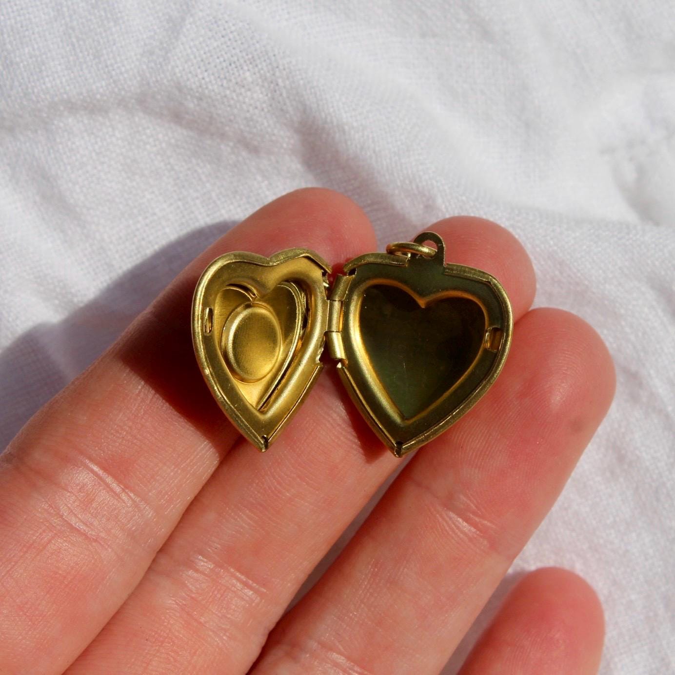 Vintage Small Pink Cameo Heart Locket - Mini Vintage Brass Heart Locket Charm - Brass Locket