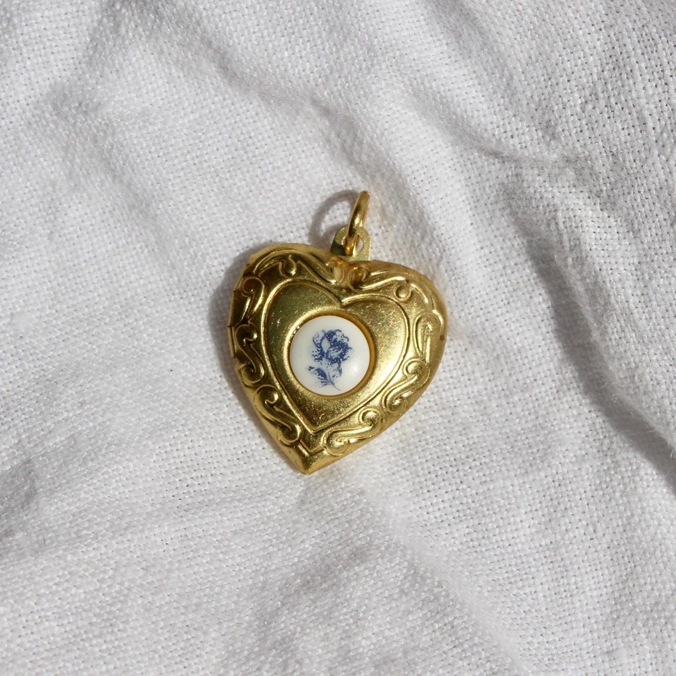 Vintage Small Pink Cameo Heart Locket - Mini Vintage Brass Heart Locket Charm - Brass Locket