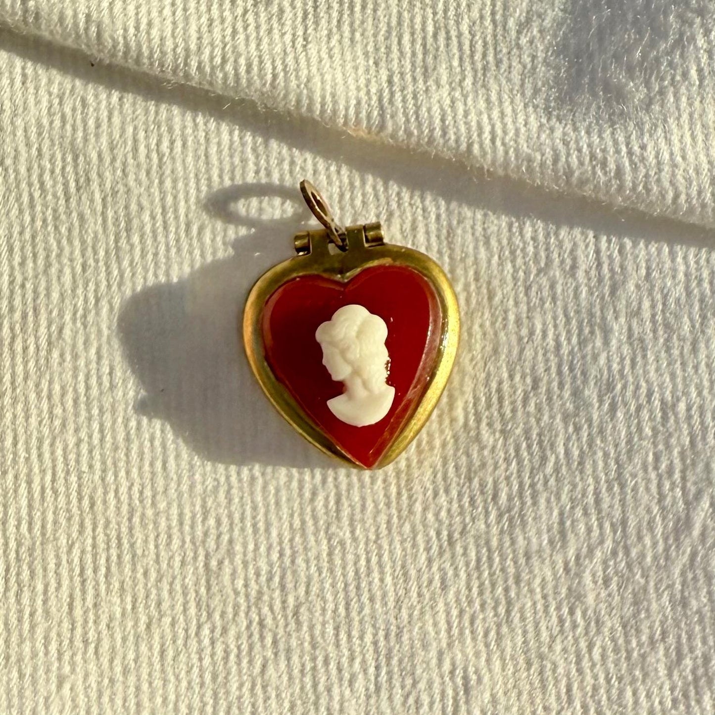 Vintage Small Red Cameo Heart Locket - Mini Vintage Brass Heart Locket Charm - Brass Locket