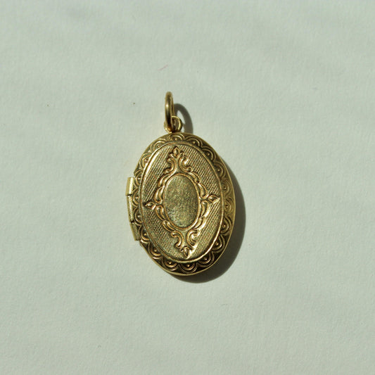 Brass Oval Detailed Locket - Medium Gold Tone Oval Locket - Brass Locket