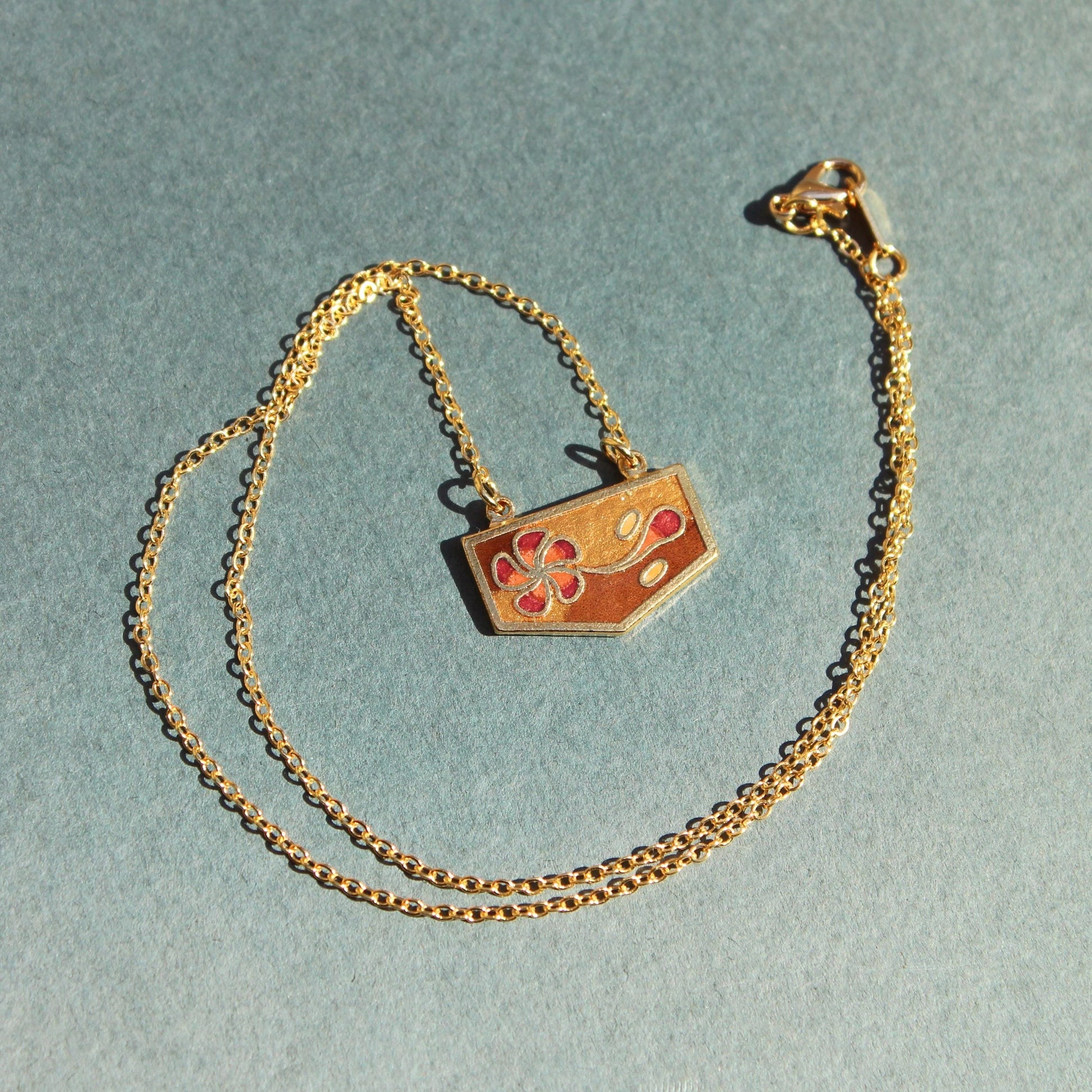 Vintage Enamel Floral Pendant Necklace - Vintage Flower Necklace - Vintage Inlaid Enamel Necklace