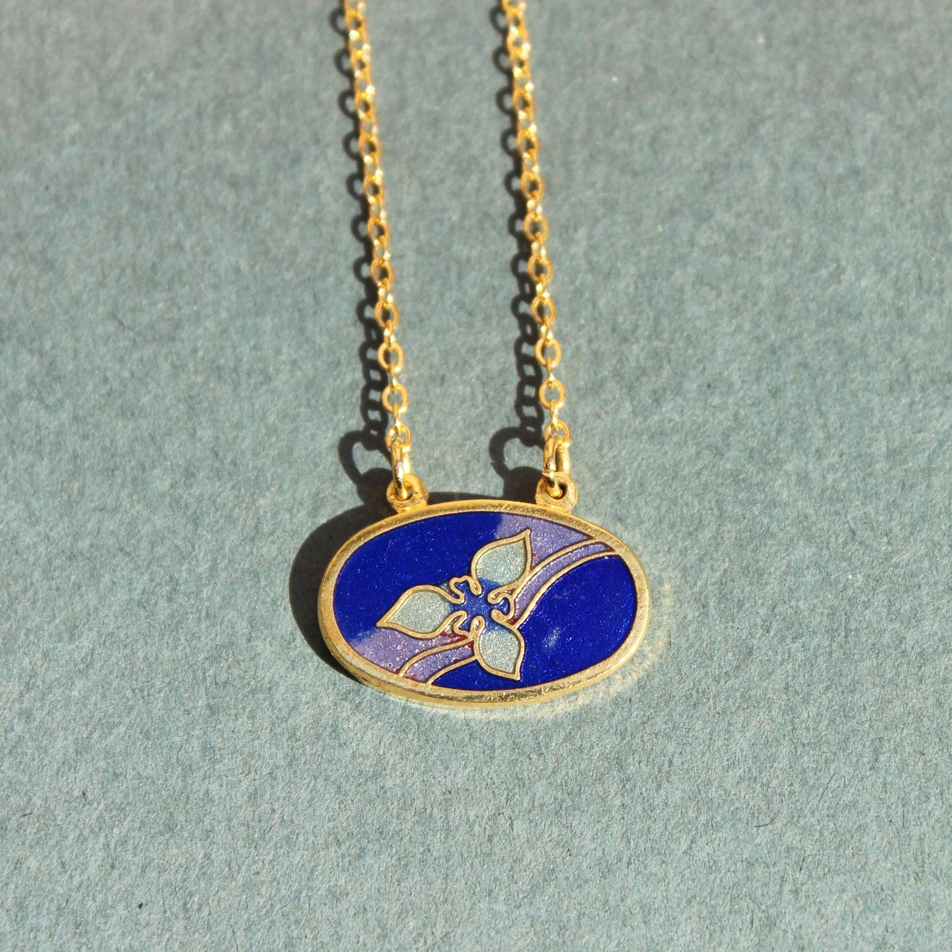 Vintage Enamel Floral Pendant Necklace - Vintage Flower Necklace - Vintage Inlaid Enamel Necklace