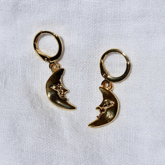 Dainty Gold Crescent Moon Hoop Earrings