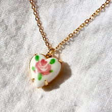 Load image into Gallery viewer, Vintage Rose Heart Necklace
