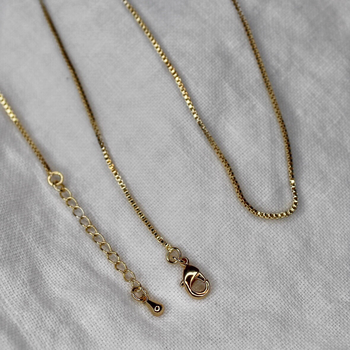 Essential Gold Box Chain Necklace