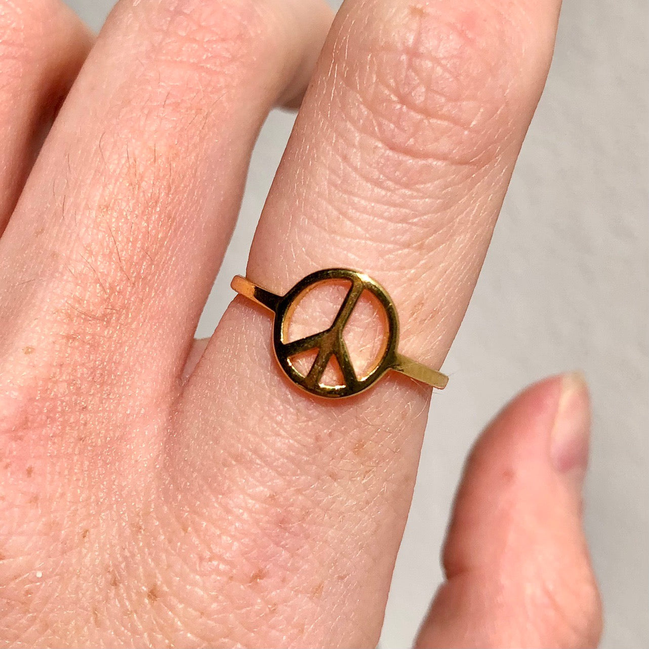 Classic Gold Peace Ring