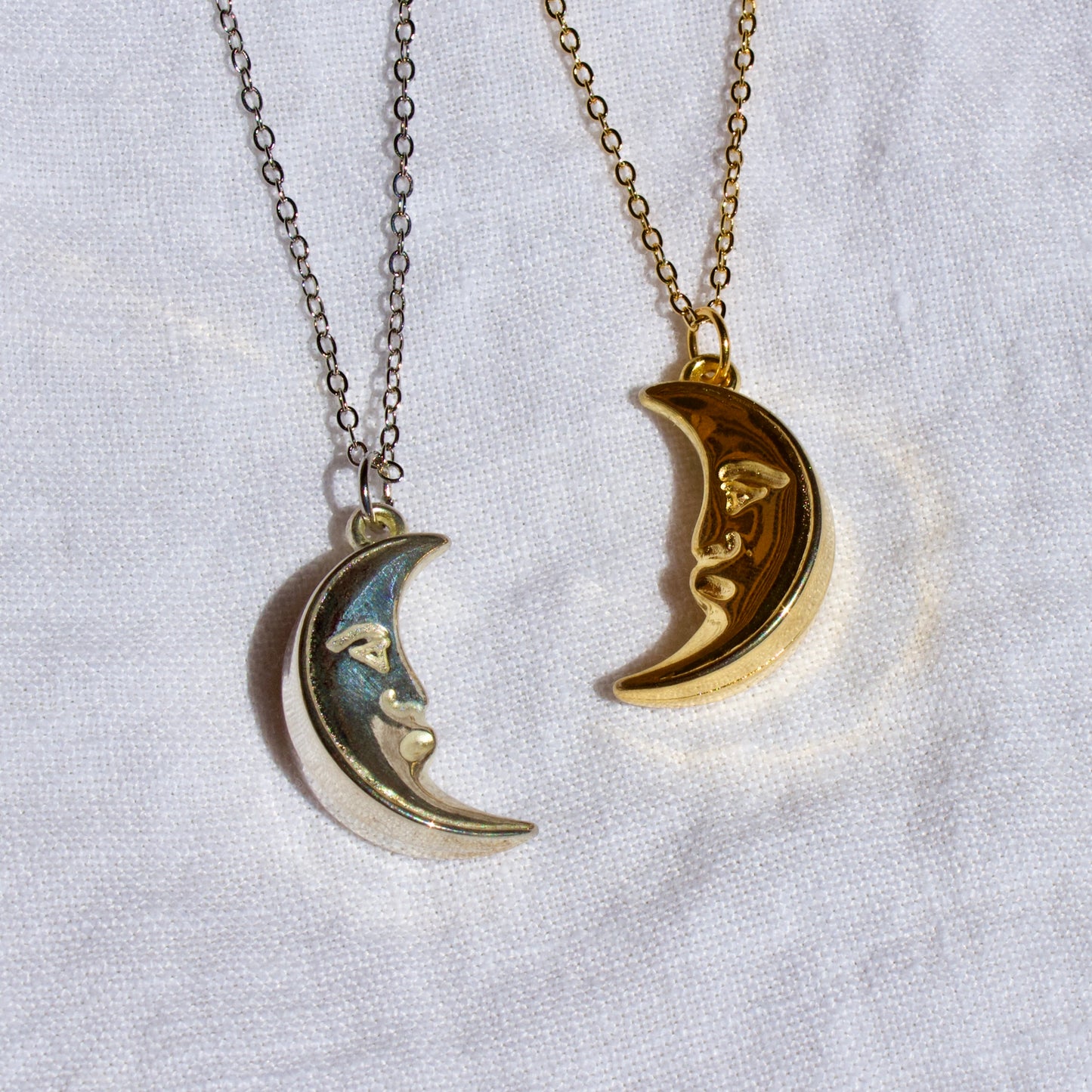 Vintage Puffy Moon Pendant Necklace